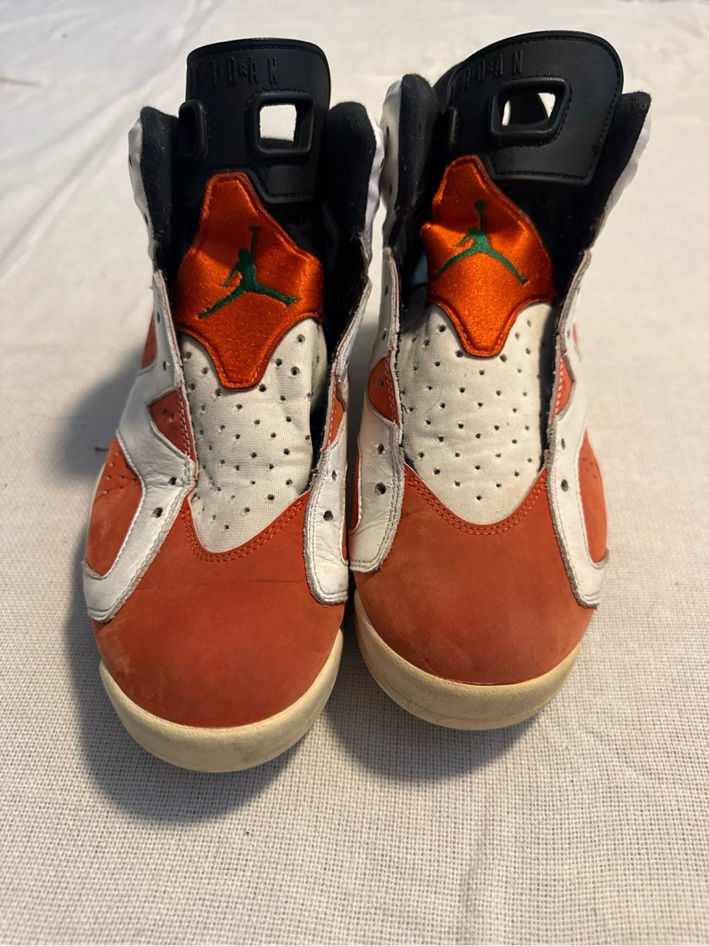 Air Jordan 6 Retro Gatorade “Like Mike” Orange White Men’s Size 9